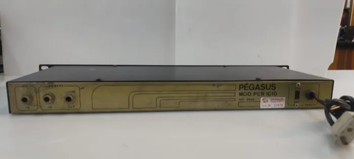 PROCESSADOR DE EFEITO PEGASUS  DELAY PCR100  DIGITAL DELAY 
