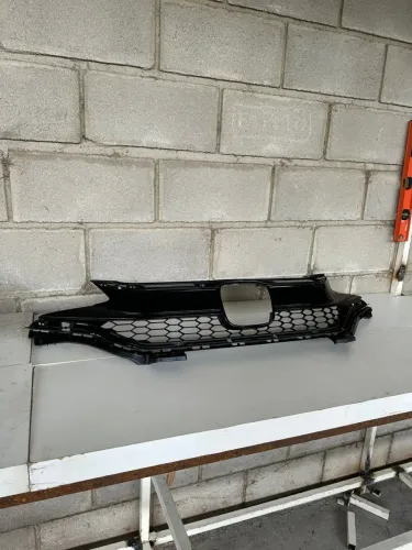 GRADE DIANTEIRA HONDA CIVIC G10 COLMEIA PRETA BRILHO