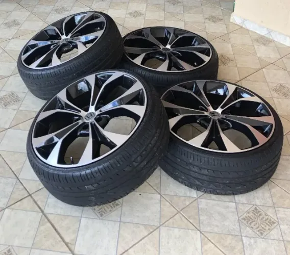 Lindas Rodas Aro 20 5x114, pneus zero, leiam descrição.