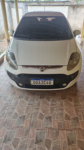 Fiat Punto Attractive 1.4 Fire Flex 8V 5P 2013