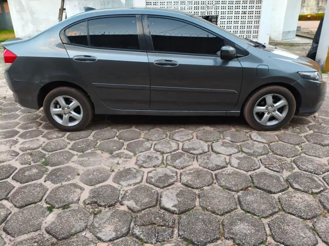 Honda City Sedan LX 1.5 Flex 16V 4P Aut. 2010
