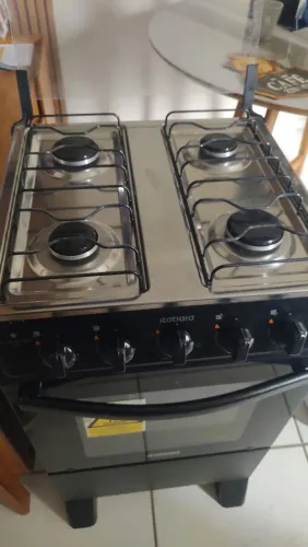 Vendo fogão semi novo