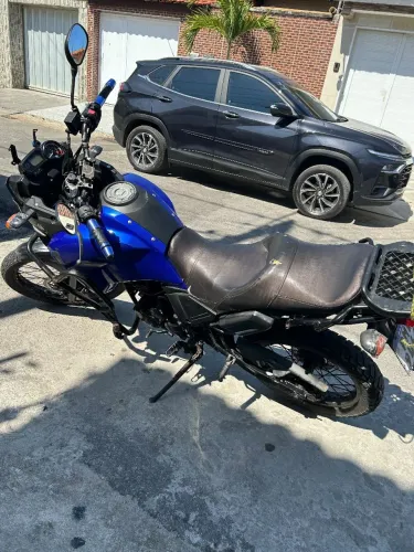 Yamaha Ténéré 250cc econômica. Leia .