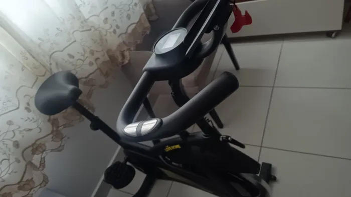Bicicleta de ginástica
