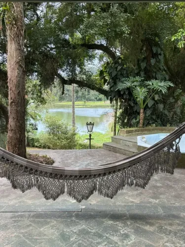 Sobrado para venda possui 377 metros quadrados com 3 quartos em Eldorado - Diadema - SP