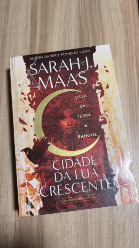 Livro Cidade da Lua Crescente