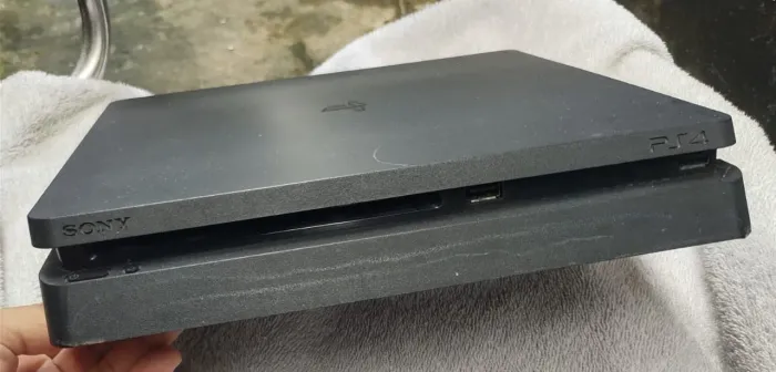 PS4