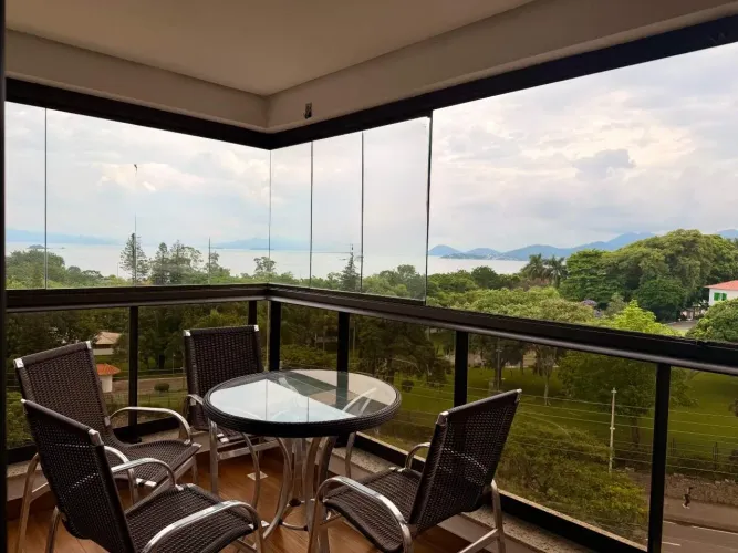 Apartamento à venda, 3 quartos, 1 suíte, 2 vagas, Agronomica - Florianópolis/SC