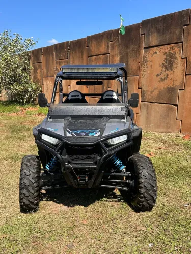 UTV POLARIS RZR s1000