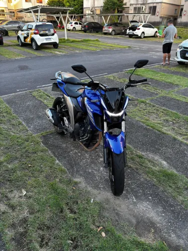 Yamaha FZ25 Fazer 2023 - 36.000 km rodados