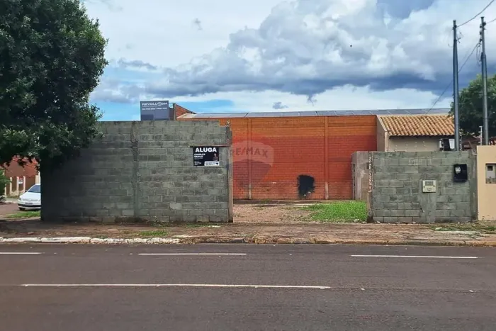 Terreno de esquina para locação comercial