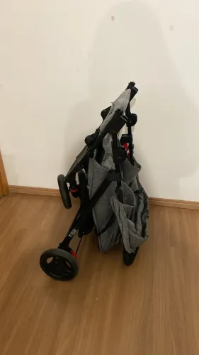 Carrinho de Bebê Cosco Kids Toffy