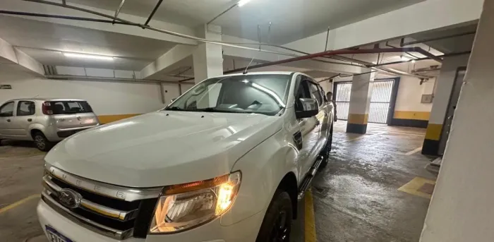 Ford Ranger XLT 2.5 16V 4X2 CD Flex 2014