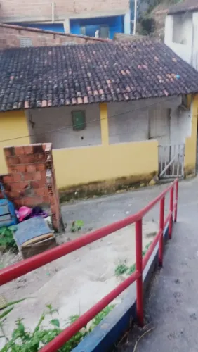 VENDO OU TROCO UMA CASA NA SERRARIA