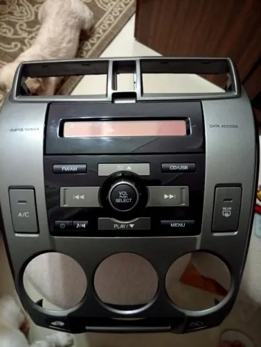 Rádio CD player original do painel de instrumentos do Honda City 