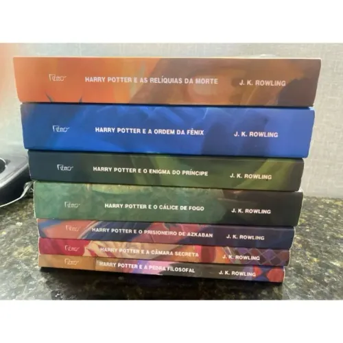 Coleção completo dos livros de Harry Potter - 7 peças.