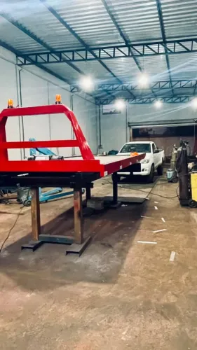 ? FABRICAÇÃO, INSTALAÇÃO E MANUTENÇÃO DE PLATAFORMAS E ASA-DELTA PARA GUINCHO ?