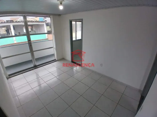 Sobrado para aluguel com 1 quarto, varanda e sol da manhã na Taquara Rio de Janeiro/RJ