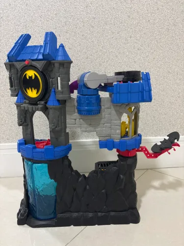 Batcaverna (Batcave) da linha Fisher-Price Imaginext DC Super Friends