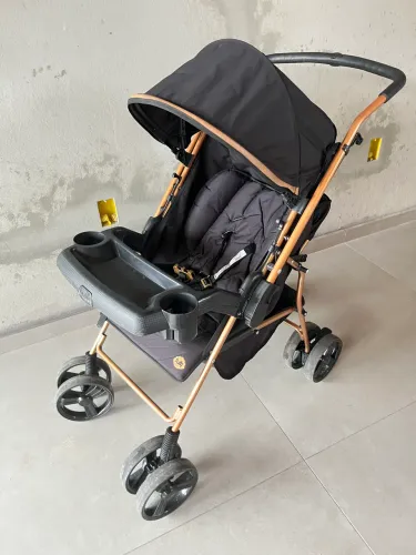 Carrinho de bebê tutti