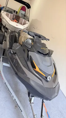 JET SKI SEA DOO GTX 230 16 horas