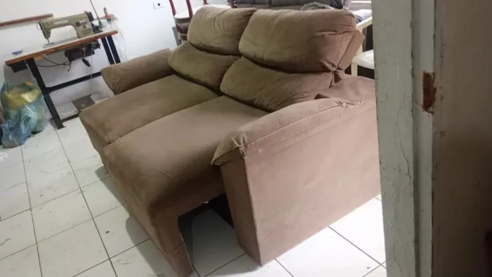 Sofá Retrátil e Reclinável