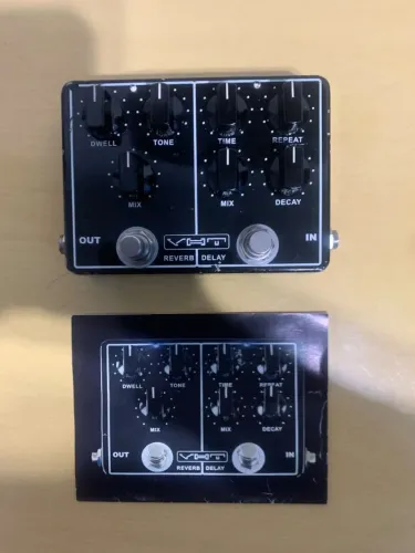 Pedal Reverb e Delay americano VHT Echo-Verb em excelente estado c/ manual