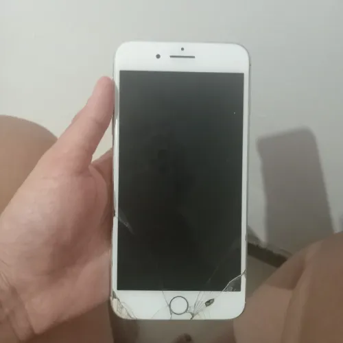 CELULAR QUEBRADO PRA RETIRADA DE PEÇAS
