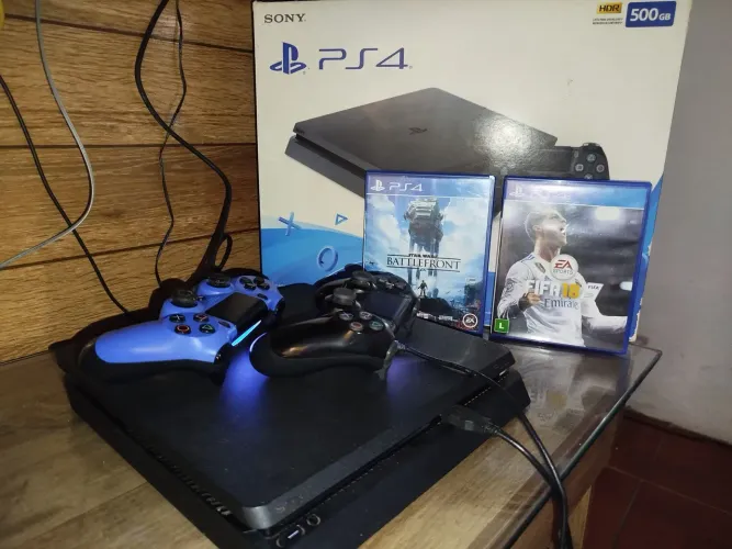 Playstation 4 Slim com 2 Controles originais