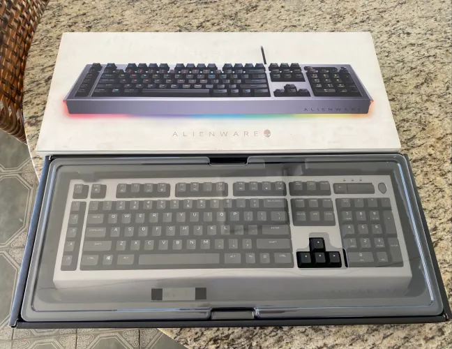Vendo teclado mecânico gamer alienware aw768