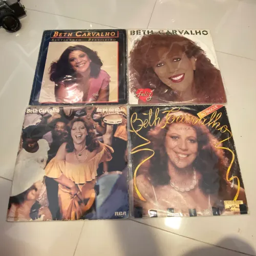 Disco de vinil coletânea Beth Carvalho