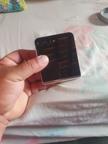 Carcaça celular Samsung galaxy zflip5.