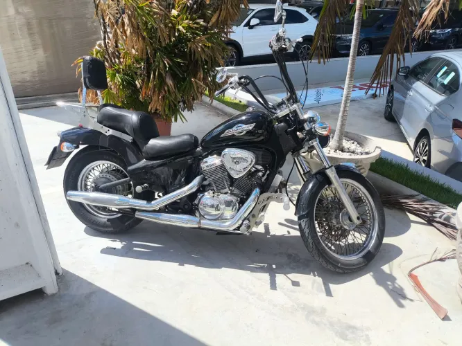 Shadow 600