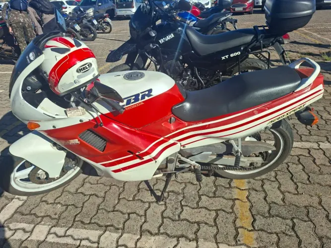 Relíquia CBR 450SR