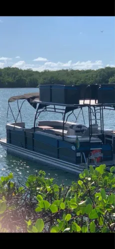 BARCO VCAT AURORA 900T/MOTOR MERCURY 200HP/ano motor 2024 com 150 horas 