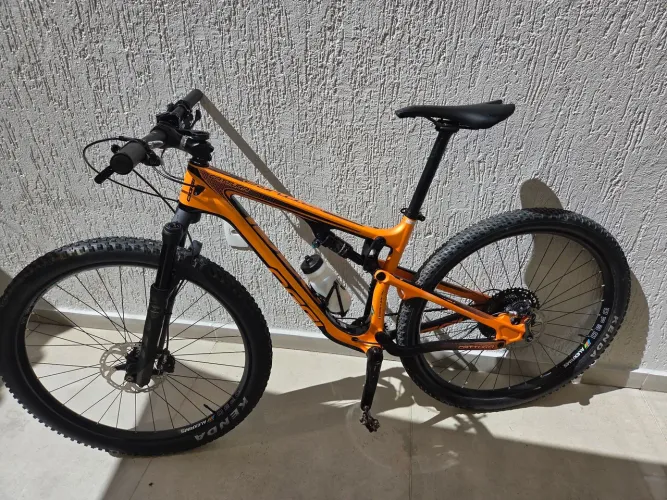 Oggi Cattura Pro ? Full Carbono | XT 12v | Cubos e Pedal XTR