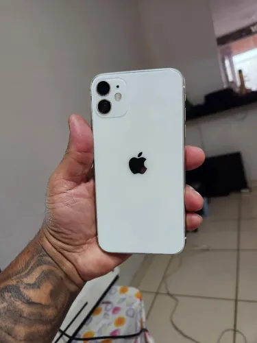 IPhone 11 128 gigas..tudo ok! Nenhum defeito