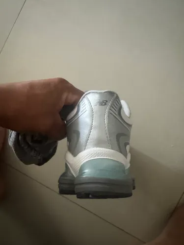 Tênis new balance 2000