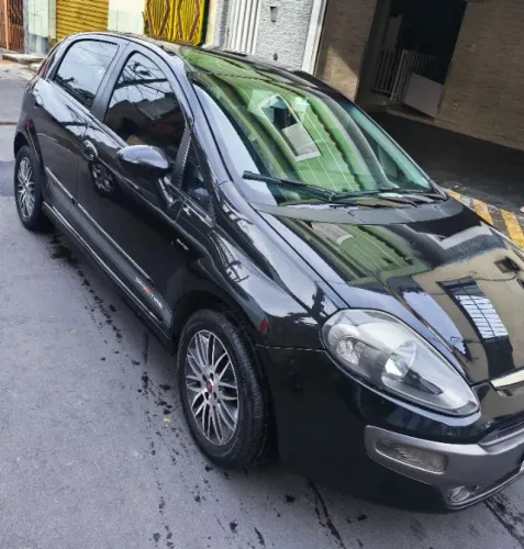 Fiat Punto Sporting 1.8 Flex 8v/16v 5P 2015