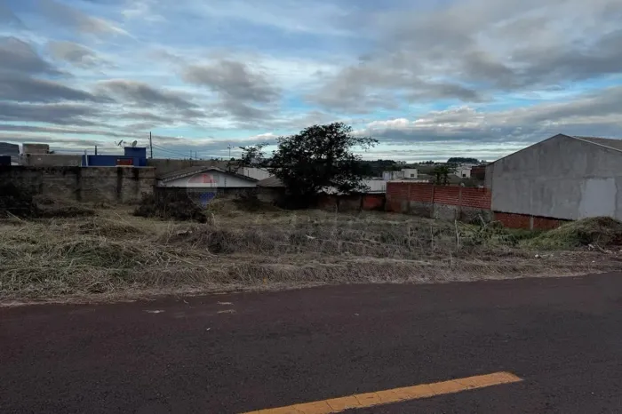 Invista no Florais do Paraná: Terrenos lado a lado!
