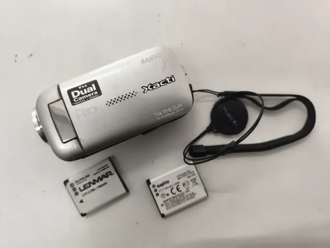 Filmadora SANYO Xacti full HD usada no estado