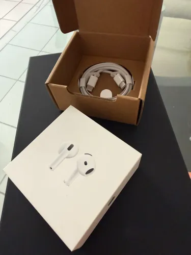 Fones Apple AirPods 4 LACRADO