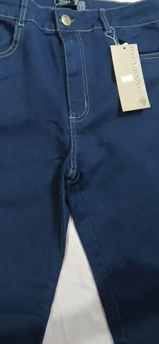 Calça jeans + blusa 