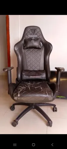 Cadeira Gamer ThunderX3 TGC12, Até 120kg, com Almofadas, Reclinável, Preto