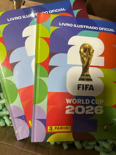 IMPERDÍVEL-Capa Dura -Caixa fechada 40 Álbuns copa 2026