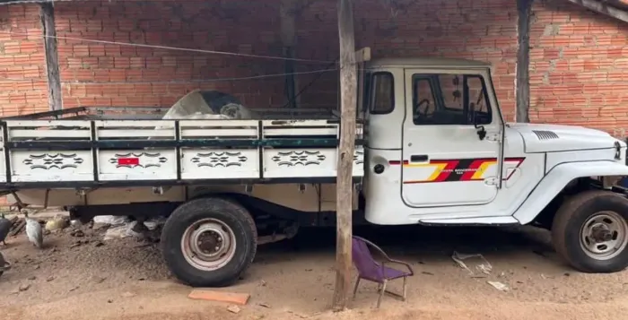 Vende-se bandeirante