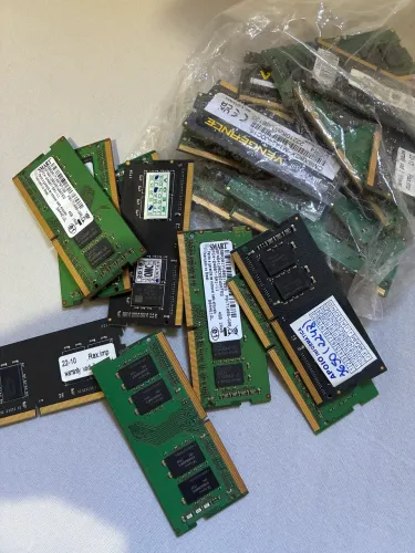 Memórias 4GB e 8GB DDR4