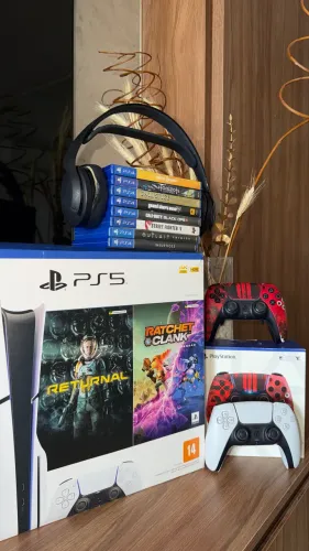 PS5 1TB (FÍSICA + DIGITAL) + FONE E JOGOS