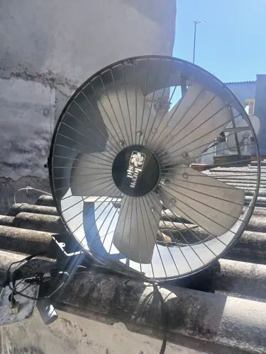 Exaustor com defeito para quem tiver interesse