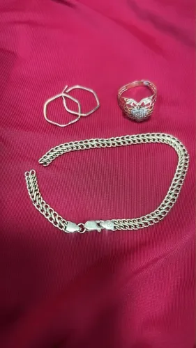 vendo pulseira e argola de ouro 
